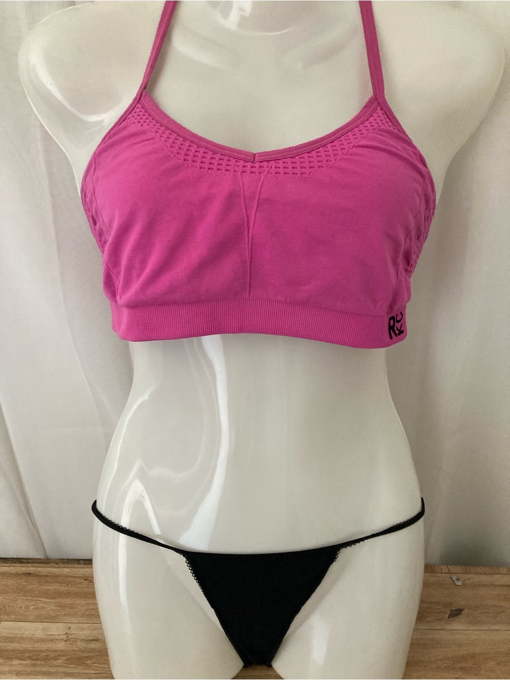 Reaction Kenneth Cole Pink Seamless Sports Bra Large